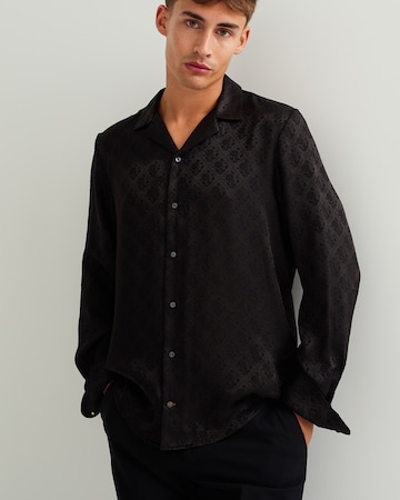 WE Fashion Regular fit Button Up Shirt in Black