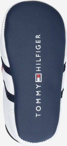 TOMMY HILFIGER Lauflernschuh in Weiß