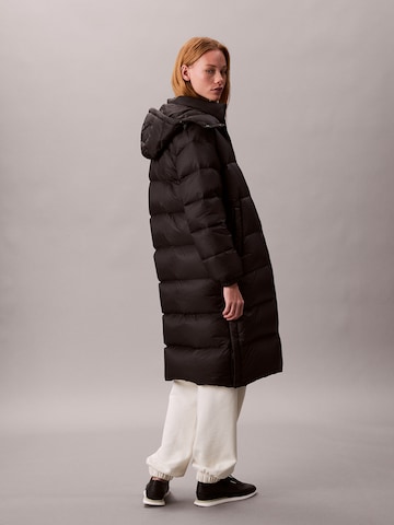 Calvin Klein Jeans Télikabátok 'ESSENTIAL' - fekete