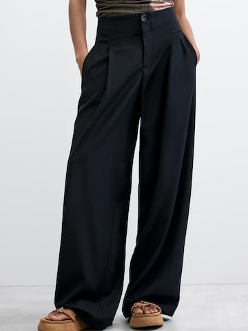 Desigual - Pierna ancha Pantalón plisado en negro: frente