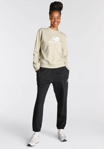 new balance Sweatshirt in Green: front