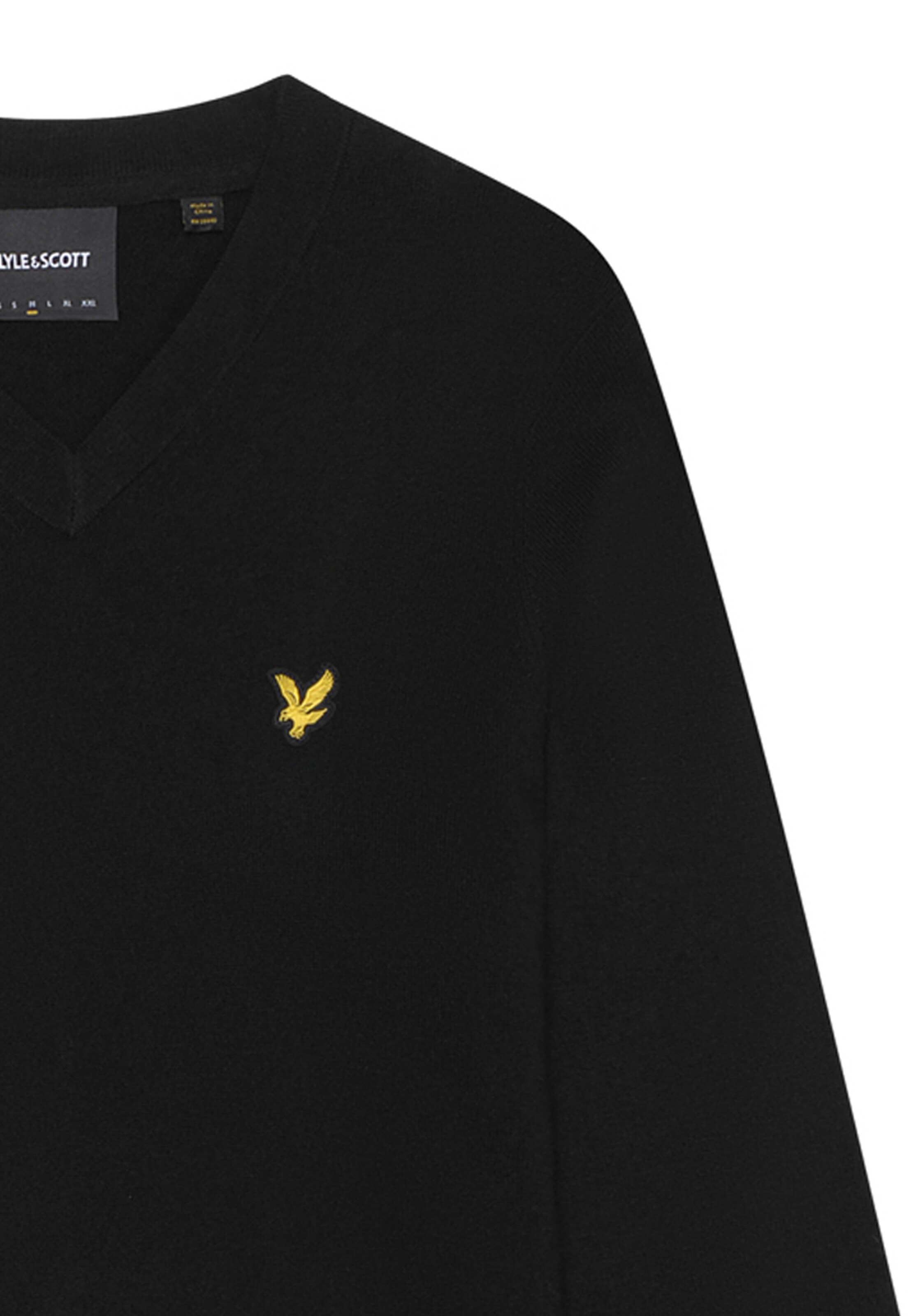 Lyle & Scott Sweater in Black