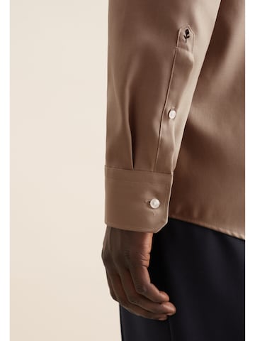 Coupe regular Chemise SEIDENSTICKER en marron