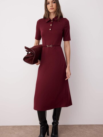 Trendyol - Vestido en rojo: frente