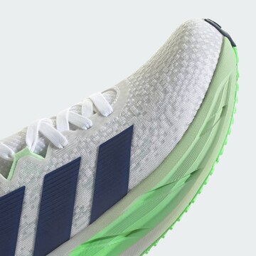 Scarpa da corsa 'ADISTAR 4' di ADIDAS PERFORMANCE in bianco