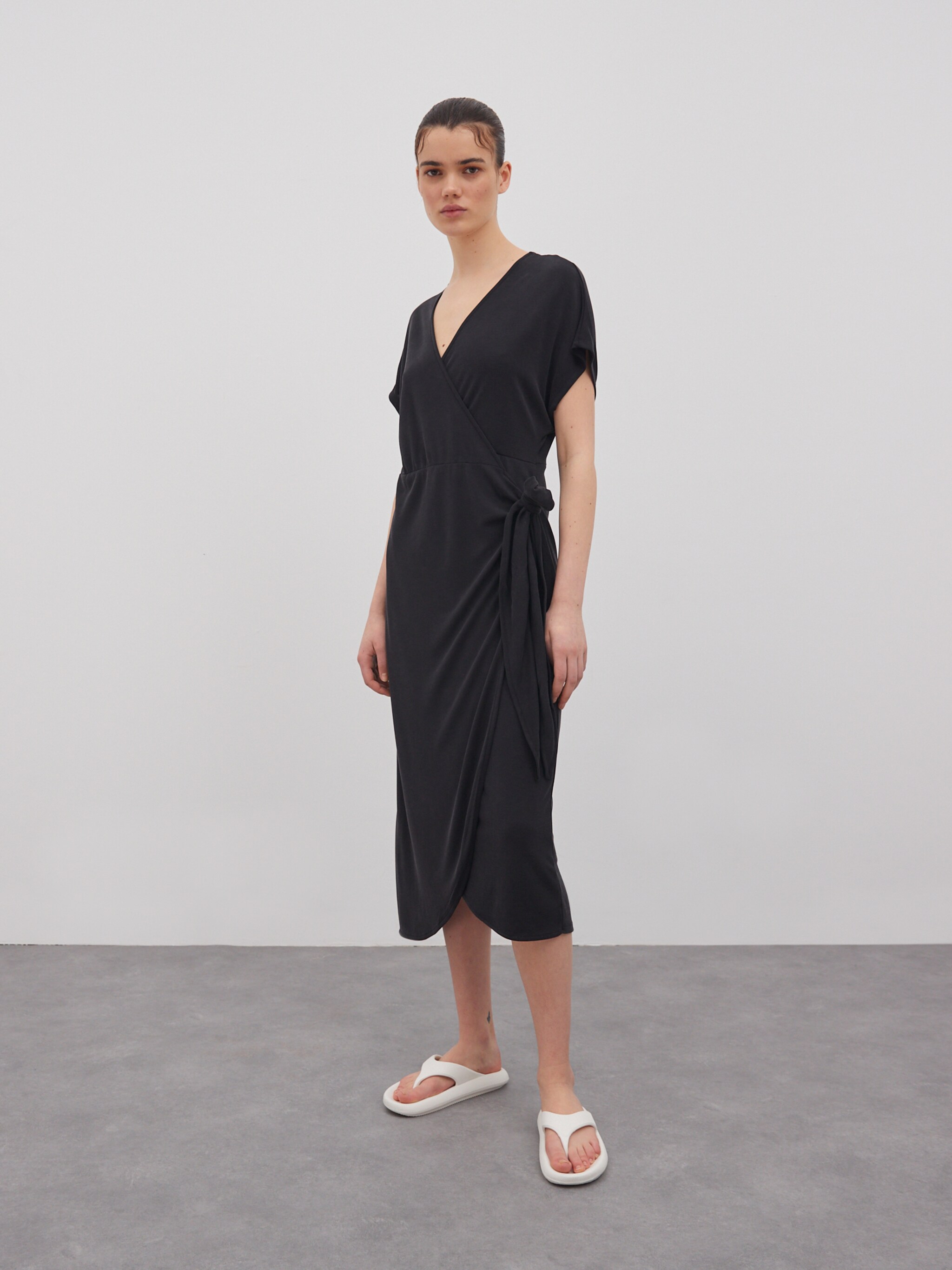 EDITED Producten Jurk 'Fania' Zwart