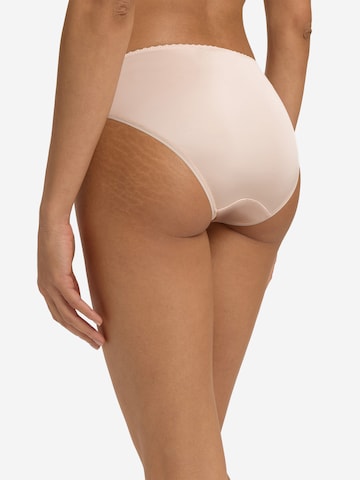 Hanro Slip ' Satin Deluxe ' in Beige