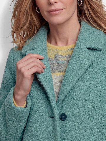 Goldner Between-seasons coat in Green