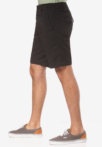 Ragwear Regular Shorts 'Karel' in Schwarz