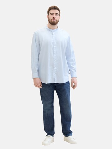 TOM TAILOR Men + Regular fit Button Up Shirt in Blue