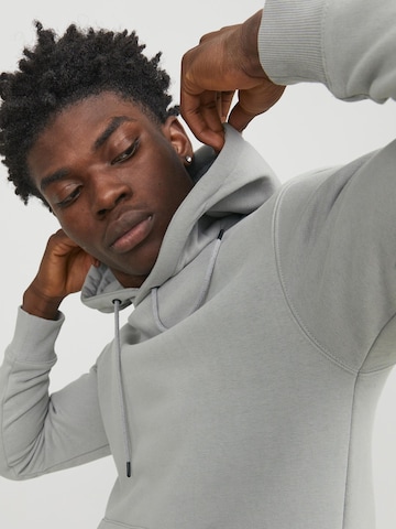 JACK & JONES Свитшот 'JJEStar' в Серый