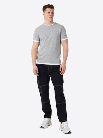 Jeans cargo di BRAVE SOUL in grigio