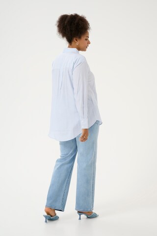 KAFFE CURVE Blouse 'Milana' in Blauw