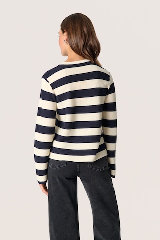 SOAKED IN LUXURY Sweater 'Lidya' in Blue