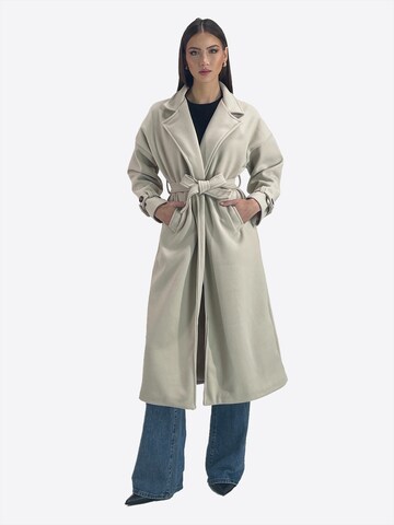 Elara Tussenmantel in Beige: voorkant