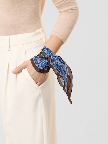 CODELLO Shawl in Blue
