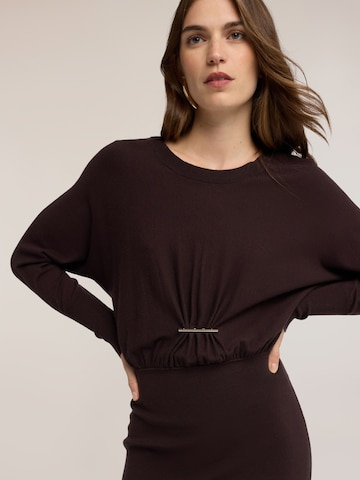 Robe MOTIVI en marron