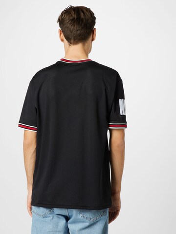 NEW ERA Shirt in Zwart