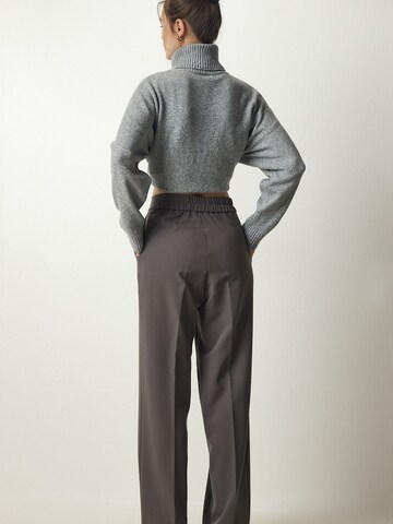 Wide Leg Pantalon à plis Happiness İstanbul en gris