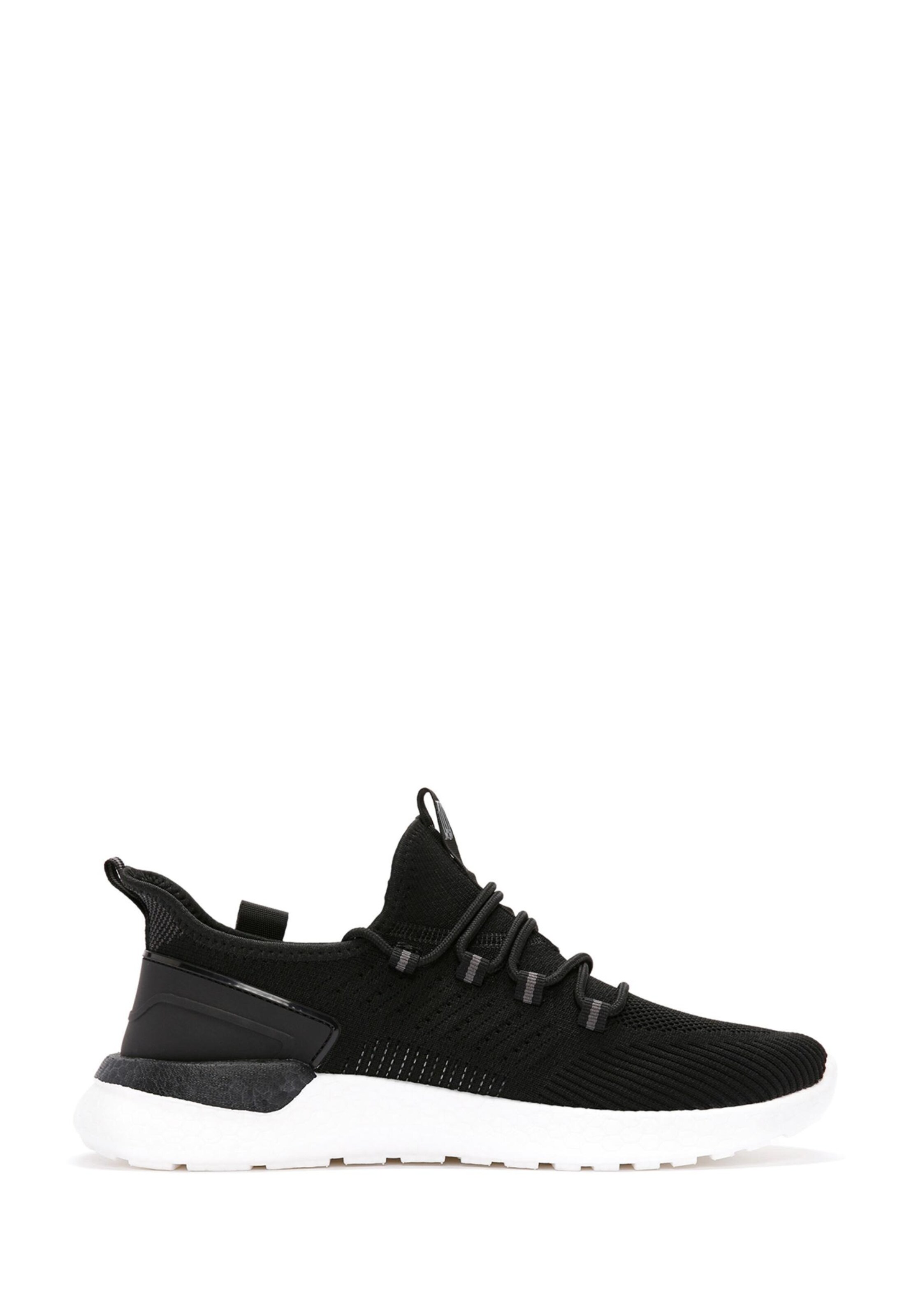 Baskets basses Derimod en noir