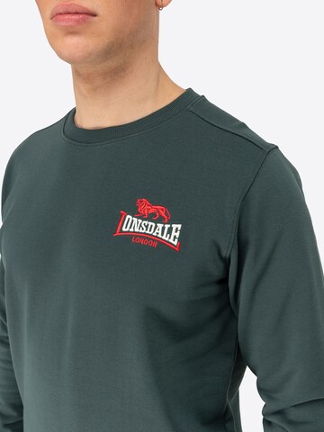 LONSDALE Sweatshirt 'Lympstone' in Grün