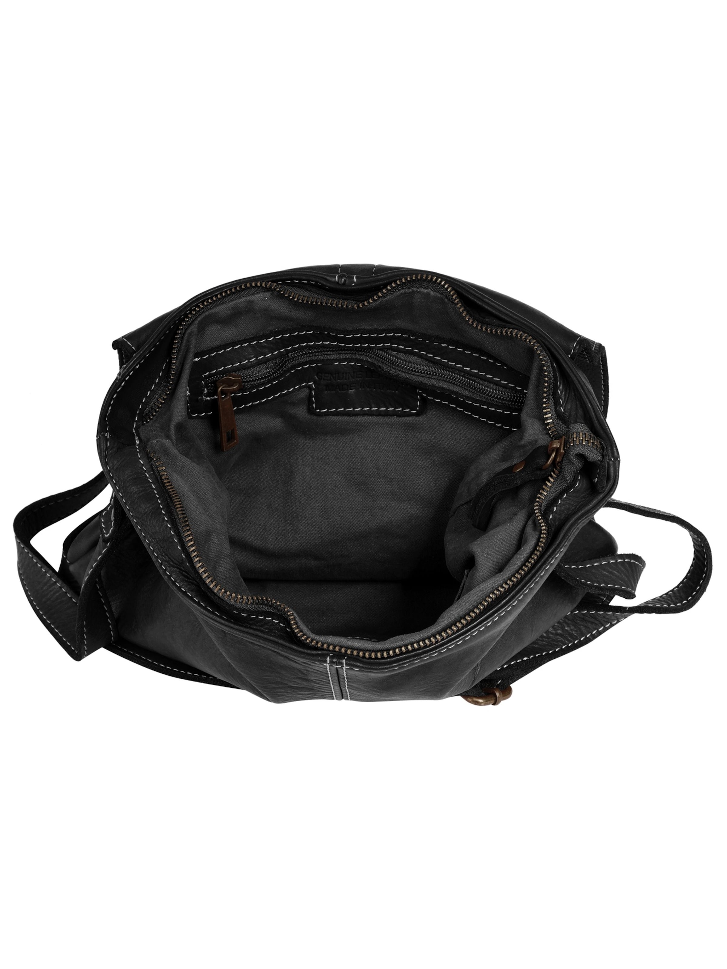 Cluty Crossbody Bag in Black
