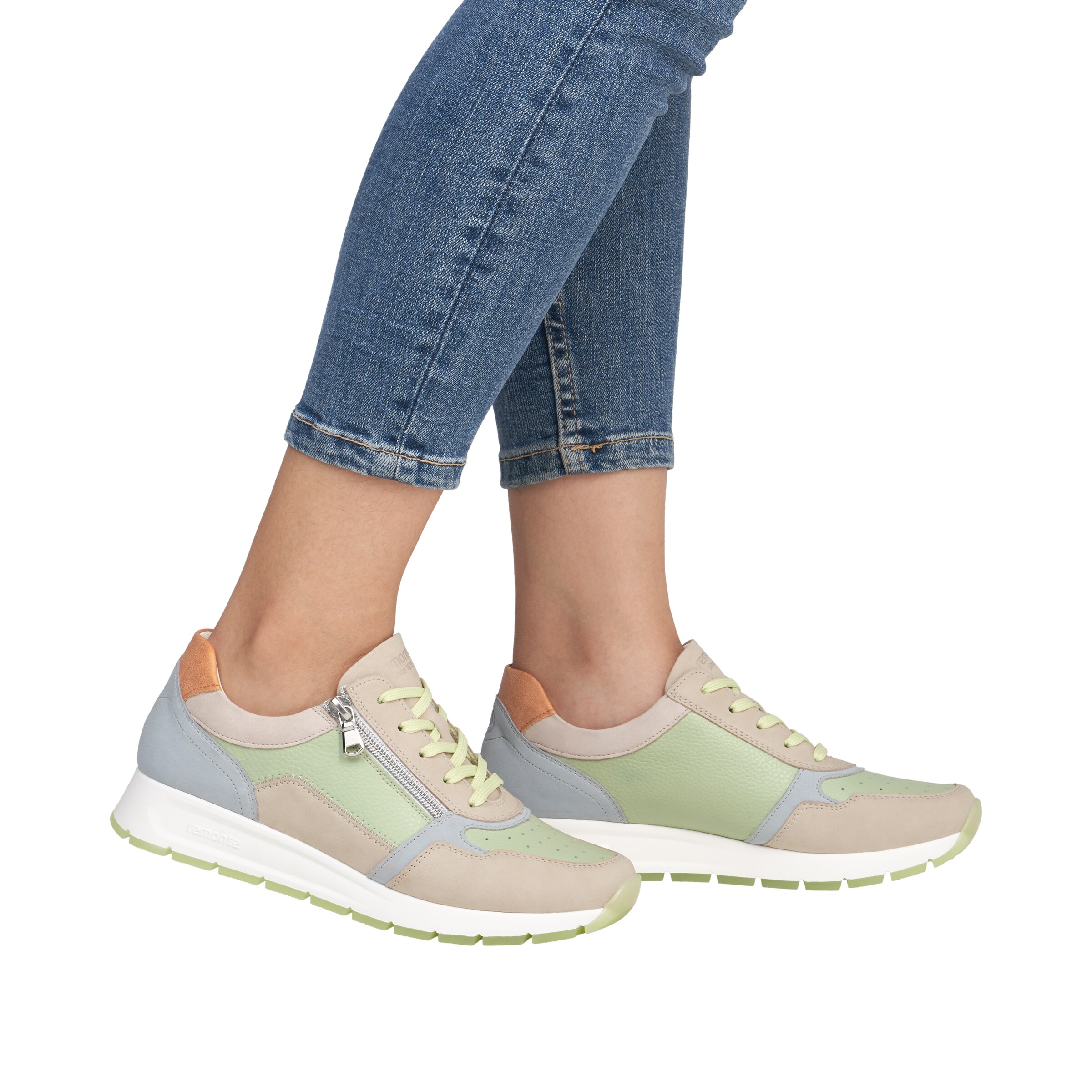 REMONTE Sneakers 'D2G00' in Green: front