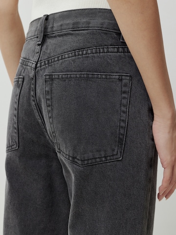 EDITED Regular Jeans 'Caro' (OCS) in Schwarz