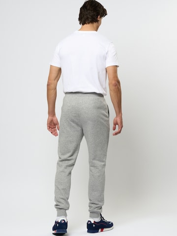 U.S. POLO ASSN. Tapered Housut 'Terkel' värissä harmaa