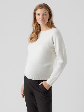 balts Vero Moda Maternity Džemperis 'DOFFY': no priekšpuses