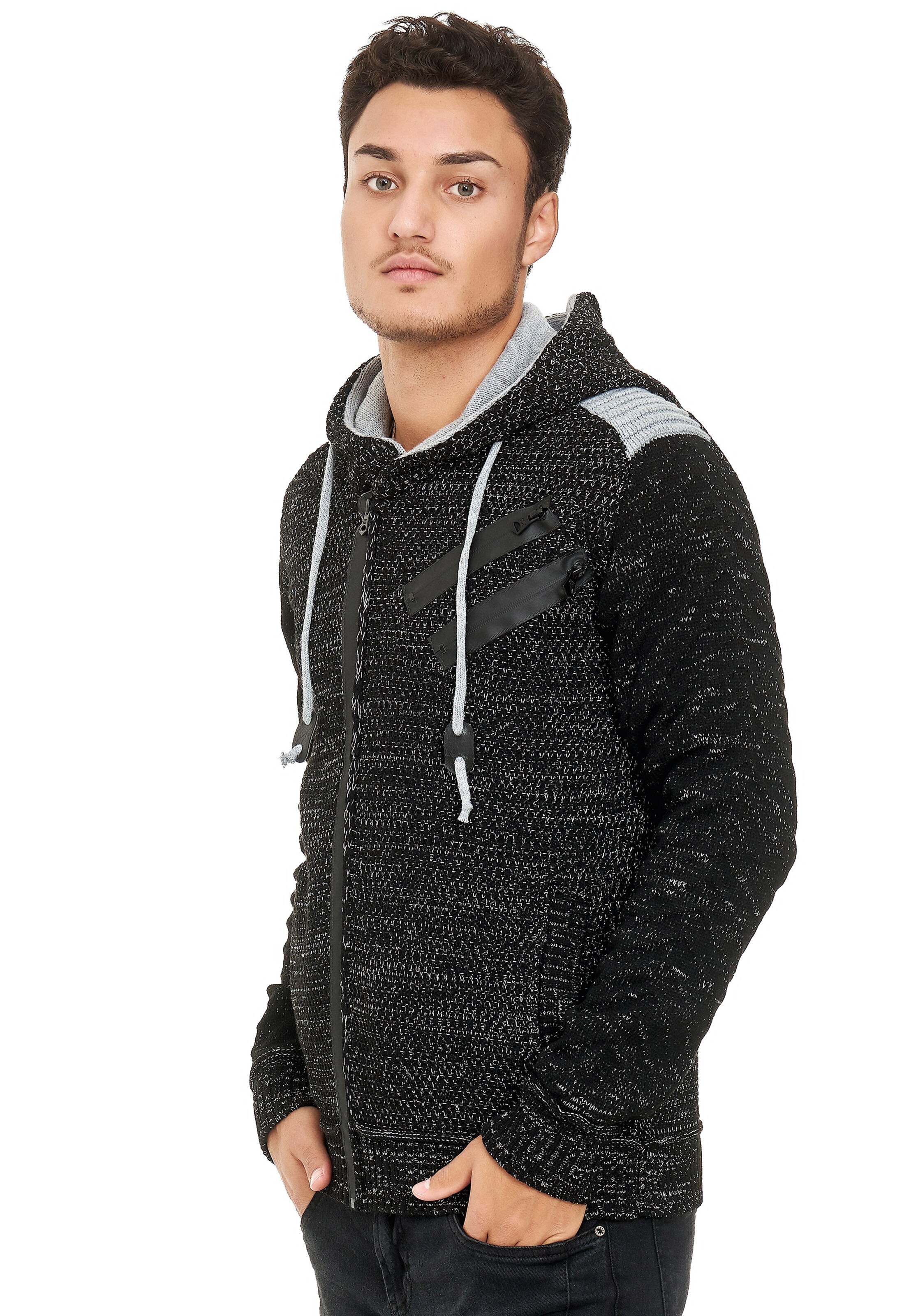 Rusty Neal Strickjacke in Schwarz: Vorderseite
