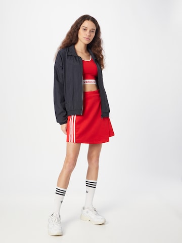 ADIDAS ORIGINALSPrijelazna jakna 'Premium Essentials' - crna boja