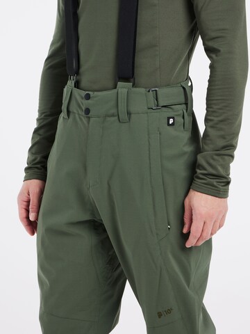 PROTEST Regular Sporthose 'OWENS'‌‌‌ in Grün