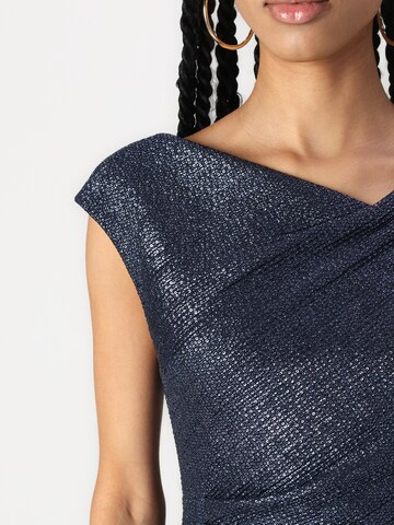 Rochie de cocktail de la SWING pe albastru