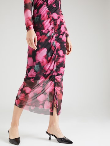 Ted Baker Φόρεμα 'LILZAAN' σε ροζ