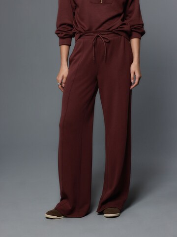 Wide leg Pantaloni funzionali di Next in rosso: frontale