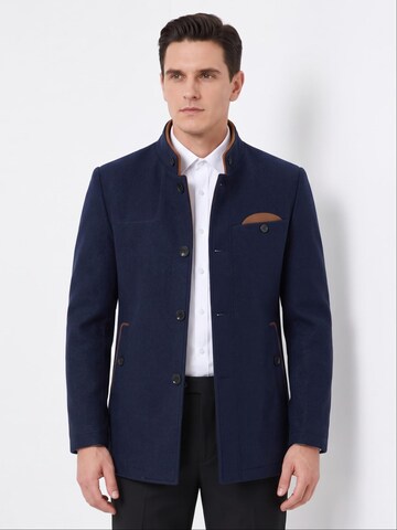 ALLTHEMEN Winter Coat 'Farbkante' in Blue: front