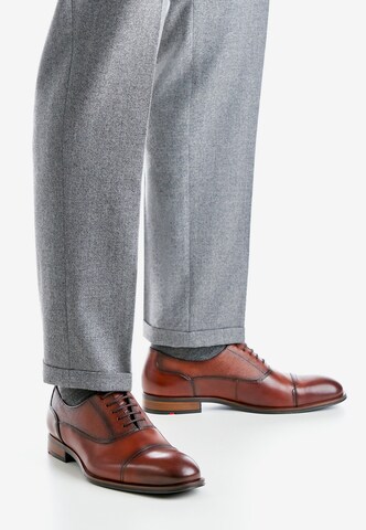 Chaussure à lacets 'SANTIAGO' LLOYD en marron : devant