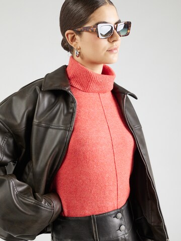 Pull-over PIECES en rouge