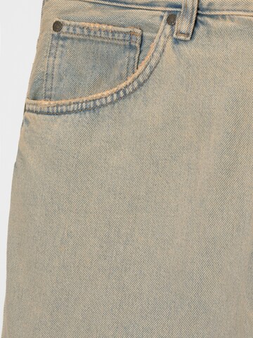 Pull&Bear Regular Jeans in Blauw