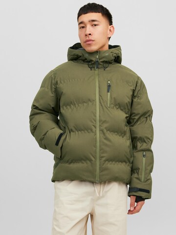 JACK & JONES - Chaqueta de invierno 'SWEEP' en verde: frente