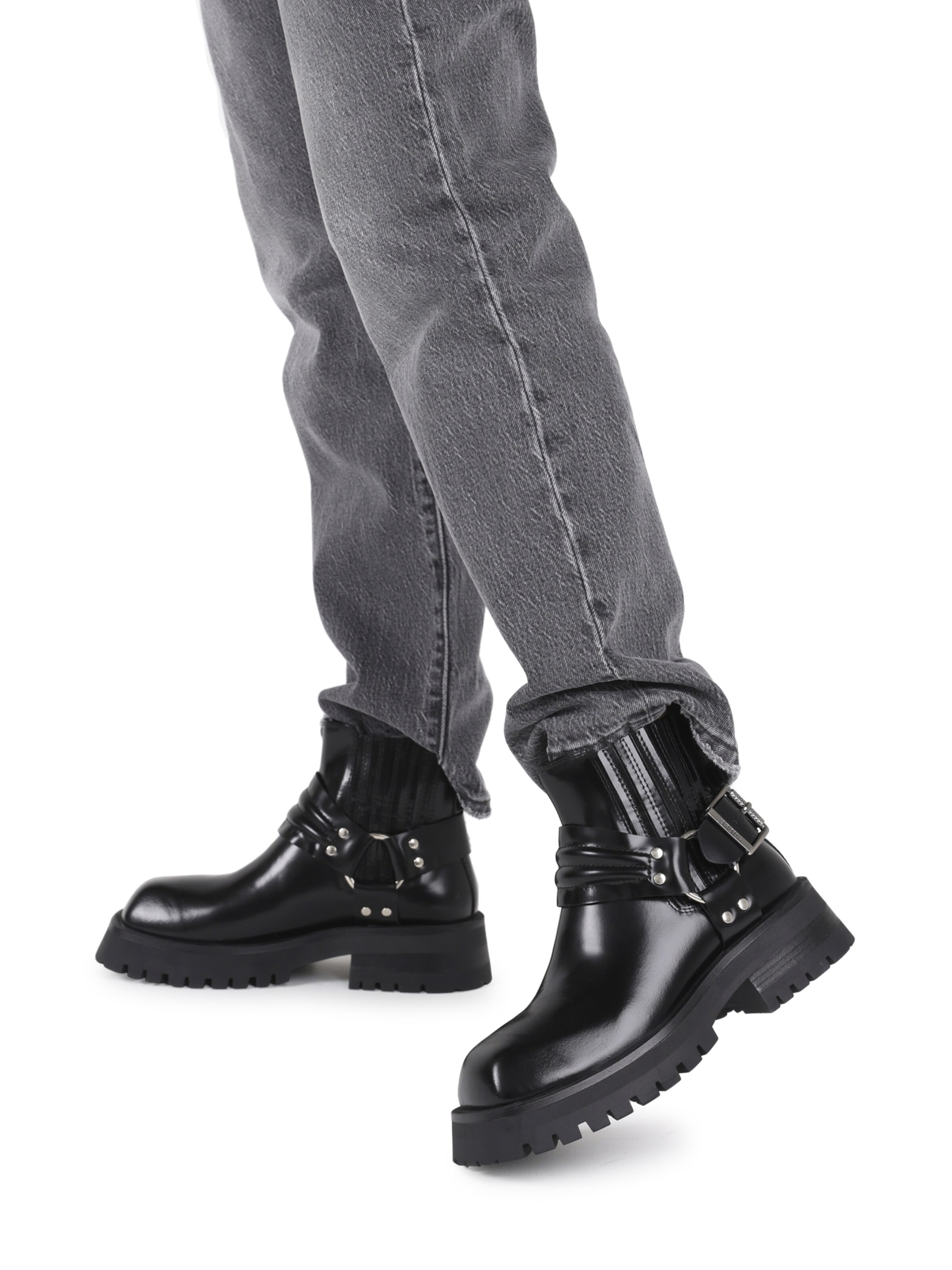 BRONX Boots 'Qui-nn' in Schwarz: Vorderseite
