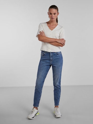 PIECES Slimfit Jeans 'Delly' in Blau