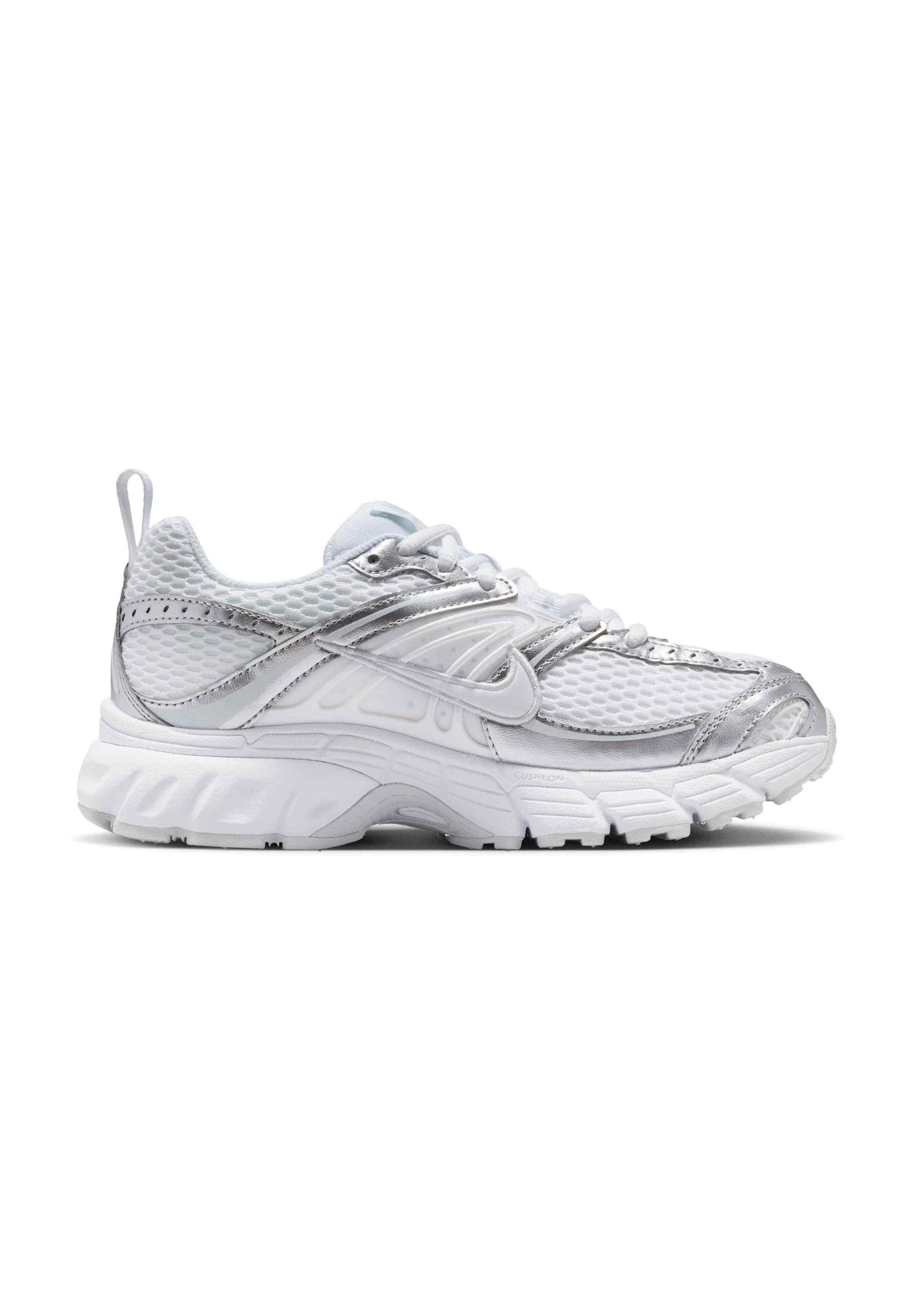 Sneaker 'Air Max Moto 2K' de la Nike Sportswear pe alb