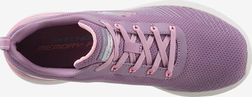 SKECHERS Sneaker in Lila