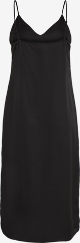 Rochie de la Vila Petite pe negru