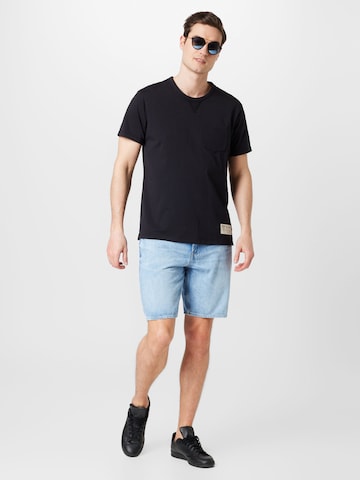 GUESS Regular Shorts in Blau