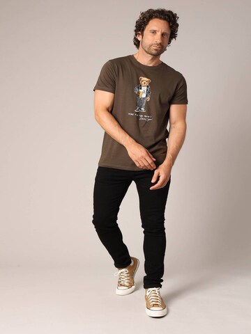 Deeluxe T-Shirt 'BEBEAR' in Grün