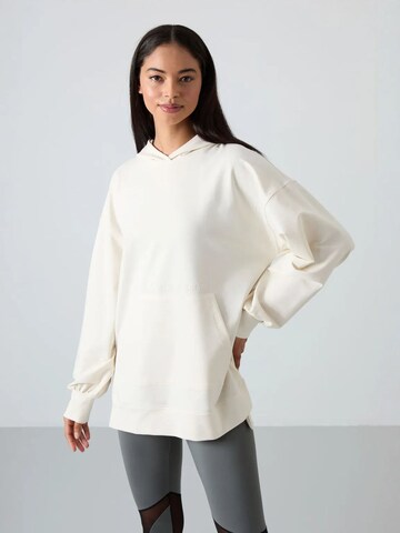 Tommy Life Sweatshirt in White: front