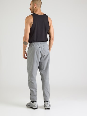 Nike Sportswear Конический (Tapered) Штаны в Серый
